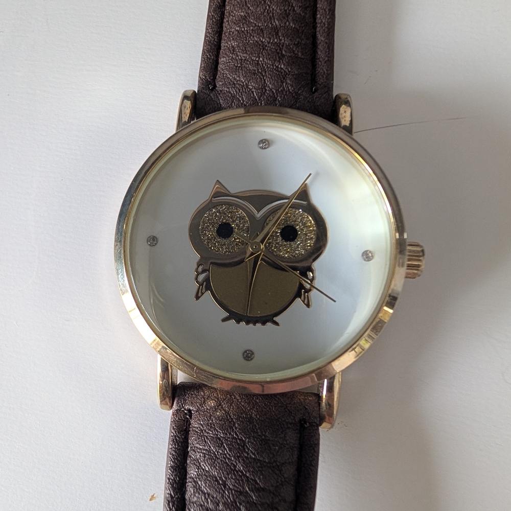 Gold Tone Watch Owl with Gold Glitter Eyes